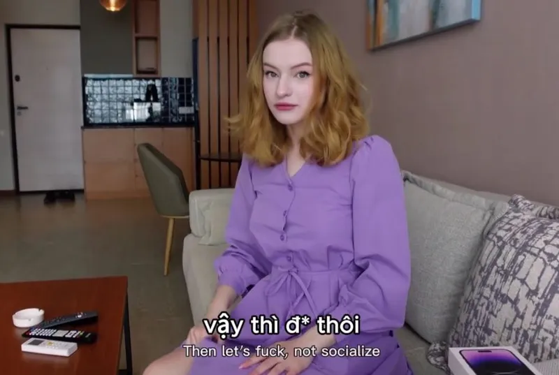 Tặng em gái ngoài công viên cái iphone rồi dẫn về dí phê cc