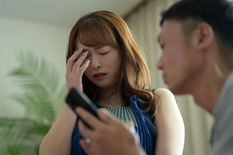 Bà xã sốc khi anh xã tâm sự về ước muốn nhìn cô vợ bị người khác địt